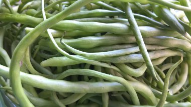 Moongra sebzesi olarak da bilinen turp kabukları.