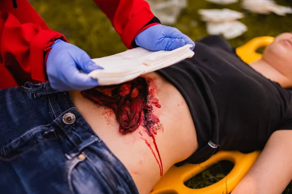 Paramedic Giving Help Injured Person Accident First Aid Training — Stock Photo, Image