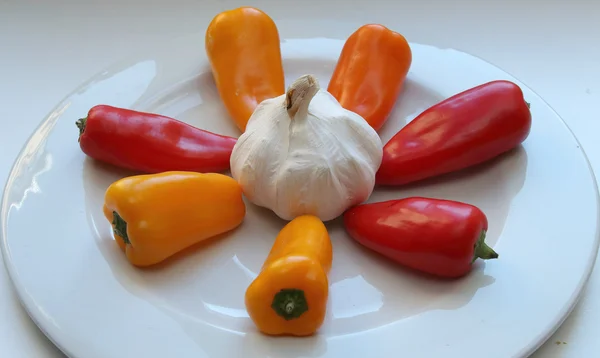 kırmızı biber ve sarımsak
