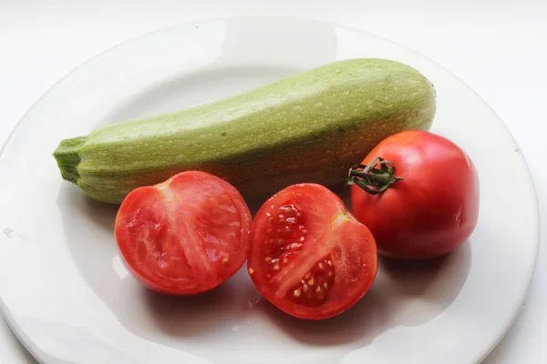 Sonbaharda hasat. Kabak ve domates.