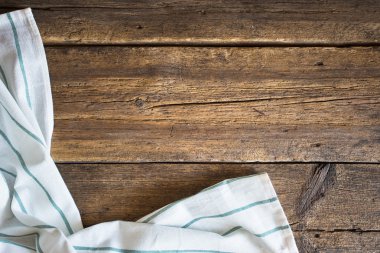 Ahşap arkaplanda masa örtüsü tekstili