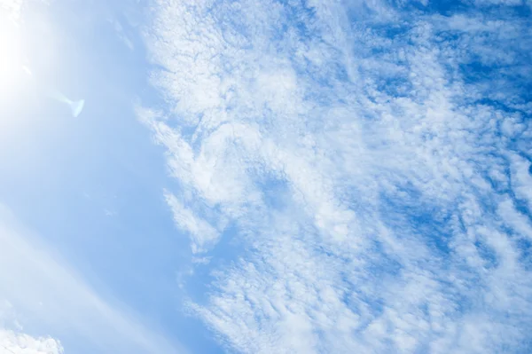 Clouds on the blue sky — Stock Photo, Image