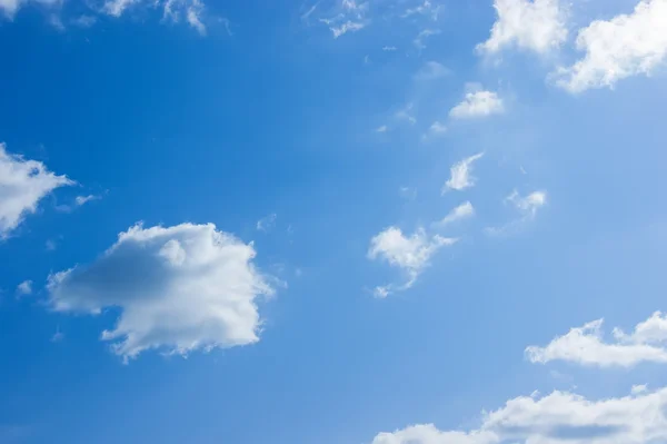 Blue sky with clouds — Stock Photo, Image