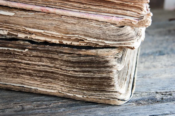 Old books on a wooden background — Stock Photo, Image