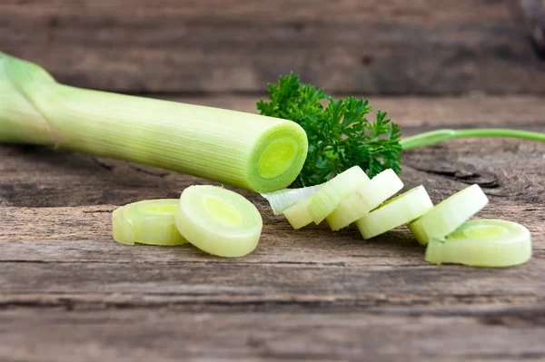 What Nutrients Are In Leeks And Uses In The Kitchen