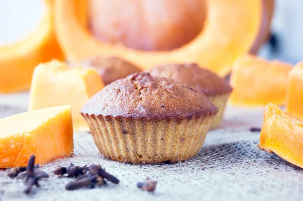 Domácí podzimní dýňová muffin — Stock fotografie