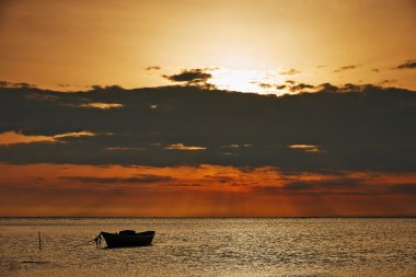 Sunrise camargue içinde deniz