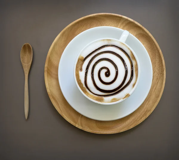 Tasse de café moka sur table en bois — Photo