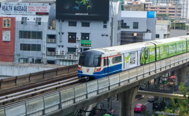 Gökyüzü tren, Sukumvit, Tayland