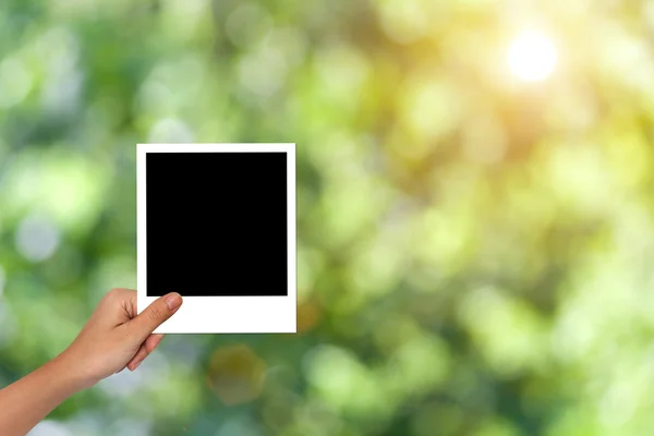 Cornice fotografica vuota per il modello di concetto di natura — Foto Stock