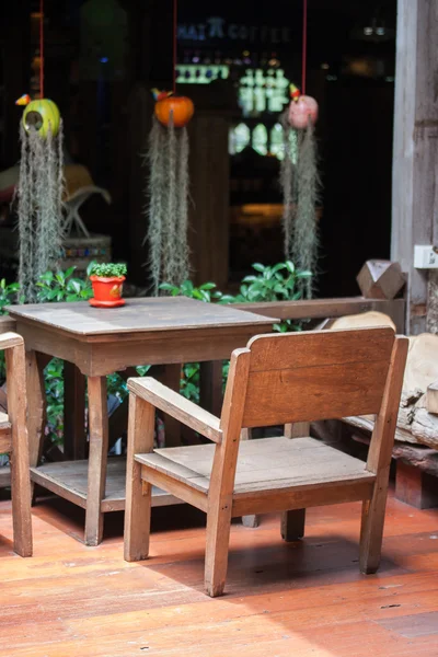 Restoranda masa ve sandalyeler — Stok fotoğraf