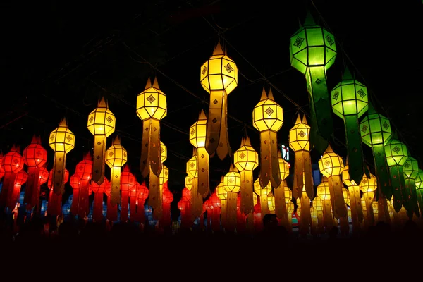 Muitas lanternas chinesas — Fotografia de Stock