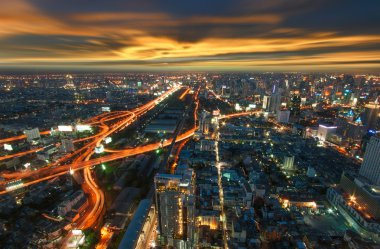 Bangkok şehir manzaralı trafik ile