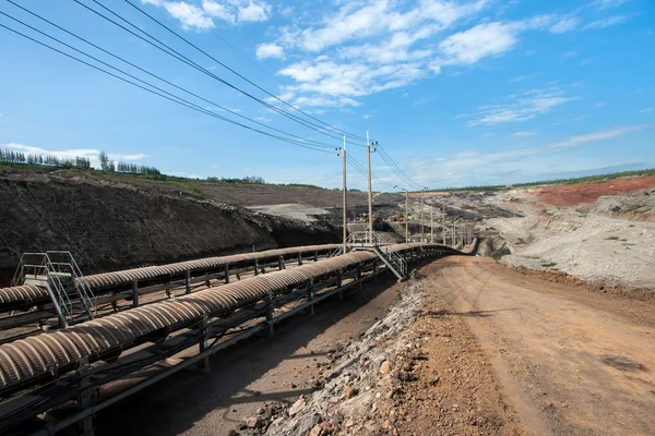 加工の石炭輸送ライン — ストック写真