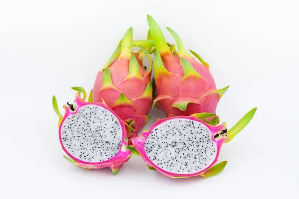 Dragon Fruit isolado contra fundo branco. — Fotografia de Stock