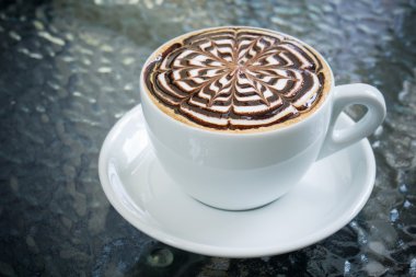 Mocha kahve masada