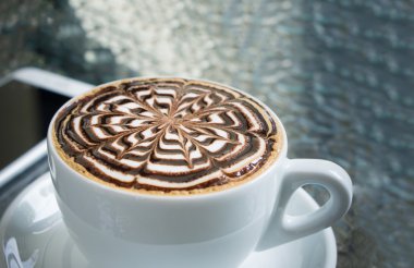 Mocha kahve masada