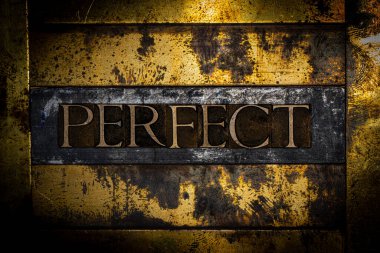 Klasik desenli grunge bakır arkaplan üzerine mükemmel metin iletisi