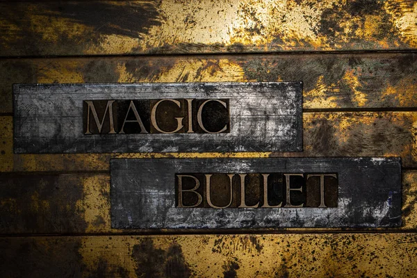 Magic Bullet Szöveg Vintage Texturált Ezüst Grunge Réz Arany Háttér — Stock Fotó