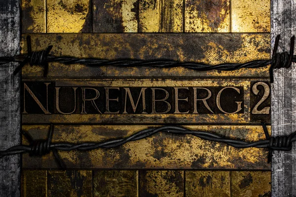 Nuremberg Texto Sobre Vintage Texturizado Grunge Cobre Ouro Bar Fundo — Fotografia de Stock