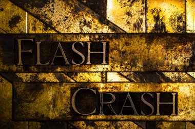 Klasik desenli grunge bakır ve altın arkaplan üzerine Flash Crash metin