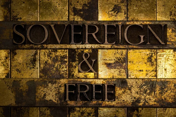 主権とフリーテキスト上のヴィンテージテクスチャグランジ銅と金の背景 — ストック写真