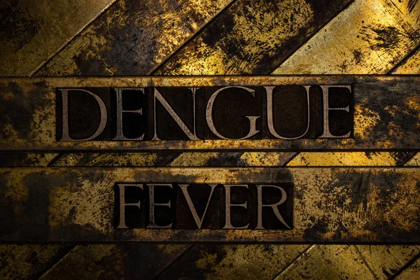 Dengue Láz Szöveg Vintage Texturált Réz Arany Háttér — Stock Fotó