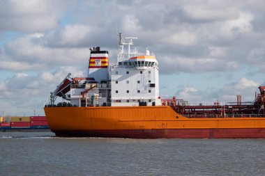 Doel, Belçika, 26 Ekim 2020, Songa Sapphire Petrol Ürünleri Tankeri Malta bayrağı altında yelken açıyor.