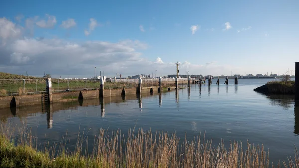 Kaimauer Des Kleinen Hafens Polderdorf Doel Belgien Bei Flut — Stockfoto