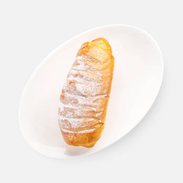 Pães Doces Frescos Com Açúcar Sobre Fundo Branco — Fotografia de Stock