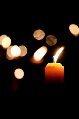 Mum Alev Işığı 