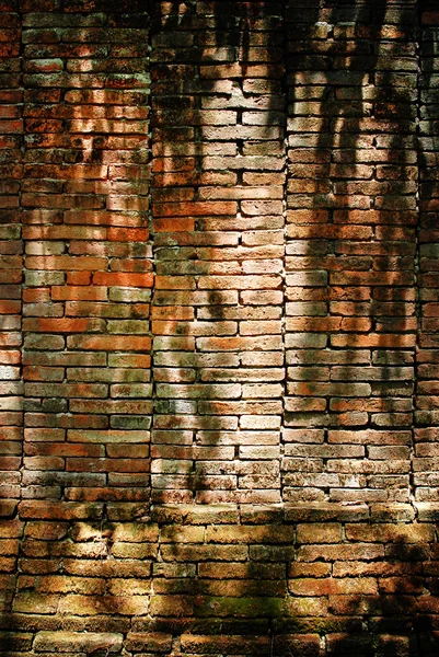 Vieux mur de briques d'argile — Photo