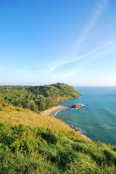 Promontorio verso il mare — Foto Stock