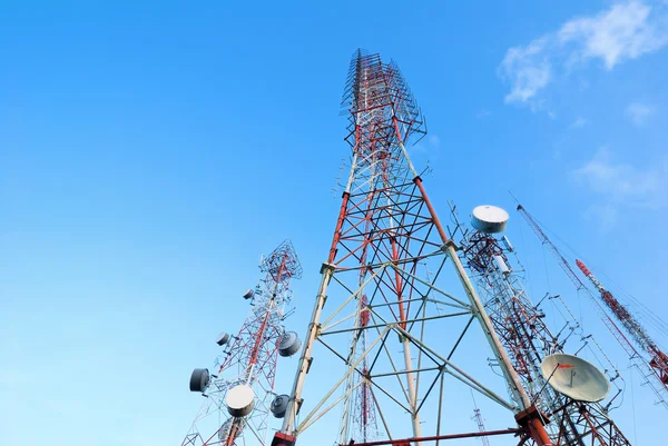 Torre de telecomunicações — Fotografia de Stock