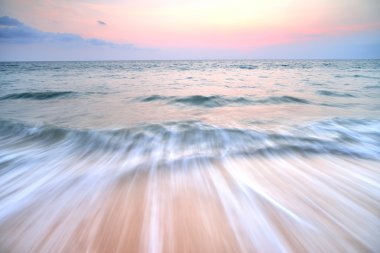 Deniz dalga günbatımı