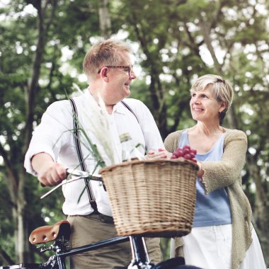 Çift Karı ve koca, açık havada