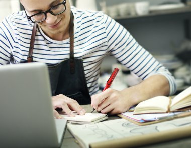 Dizüstü bilgisayarda tarama ustası