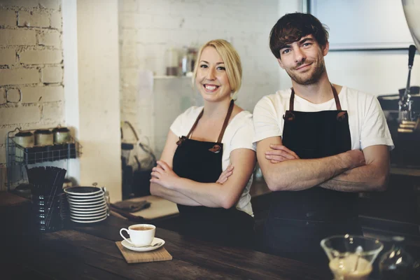 Kobieta i mężczyzna w Barista Cafe — Zdjęcie stockowe