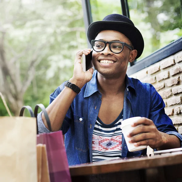 Man talking on phone — Stock Photo, Image