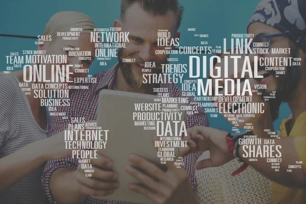 People and Digital Media Shares Internet Concept — Stock Photo, Image