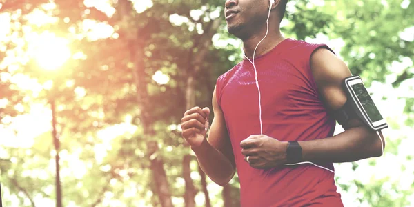 Deportista africano al aire libre — Foto de Stock