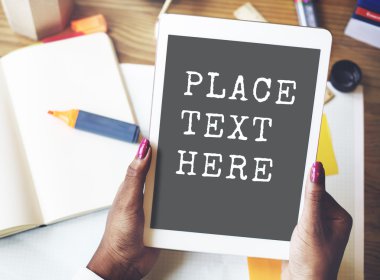 Dijital tablet üzerinde çalışan 