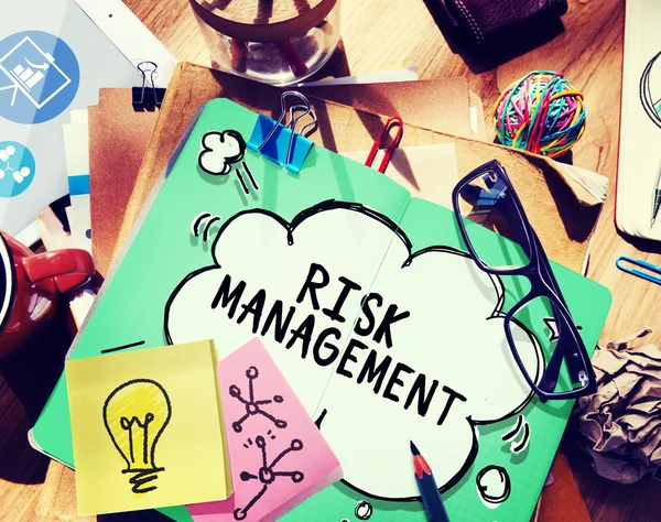 Concepto de riesgo de gestión de riesgos —  Fotos de Stock