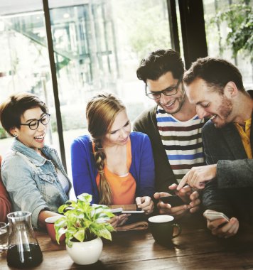 İnsanlar toplantı iletişim teknolojisi