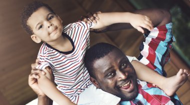 babası ile küçük oğlu