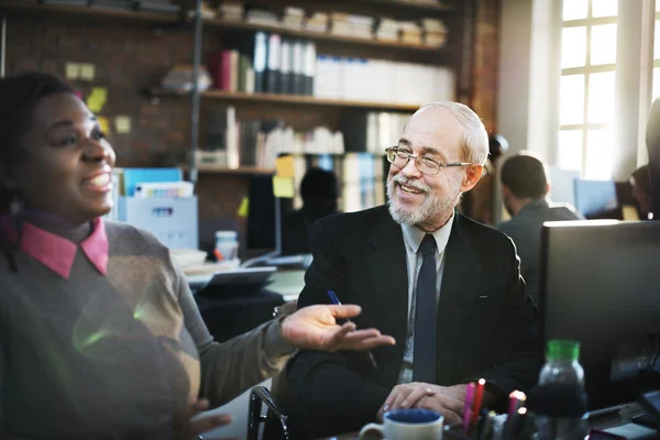 Gente de negocios en reunión — Foto de Stock