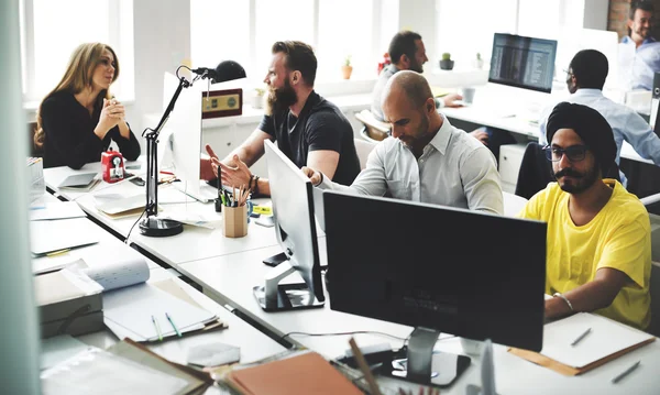 Gente de negocios trabajando —  Fotos de Stock