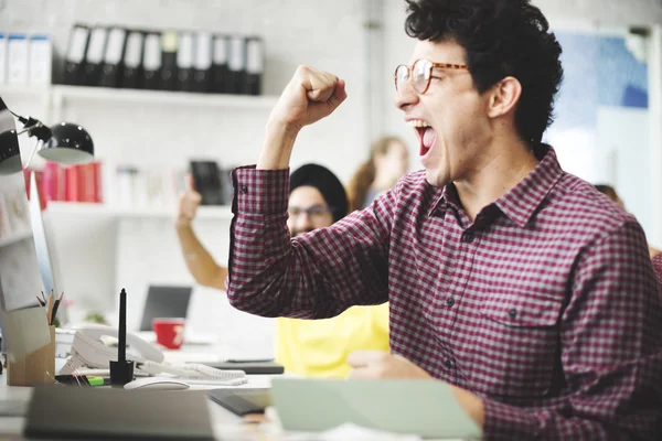 Mensen uit het bedrijfsleven en het succes van de viering — Stockfoto