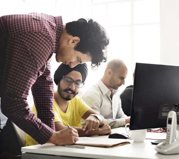 Gente de negocios ta Lugar de trabajo — Foto de Stock