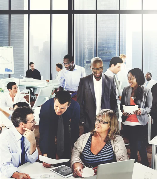 Equipe de negócios trabalhando juntos — Fotografia de Stock